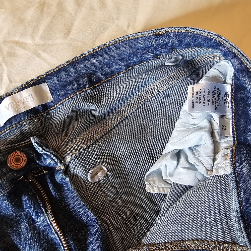 Vervet Dark Blue Flare Jeans - Picture 4 of 5